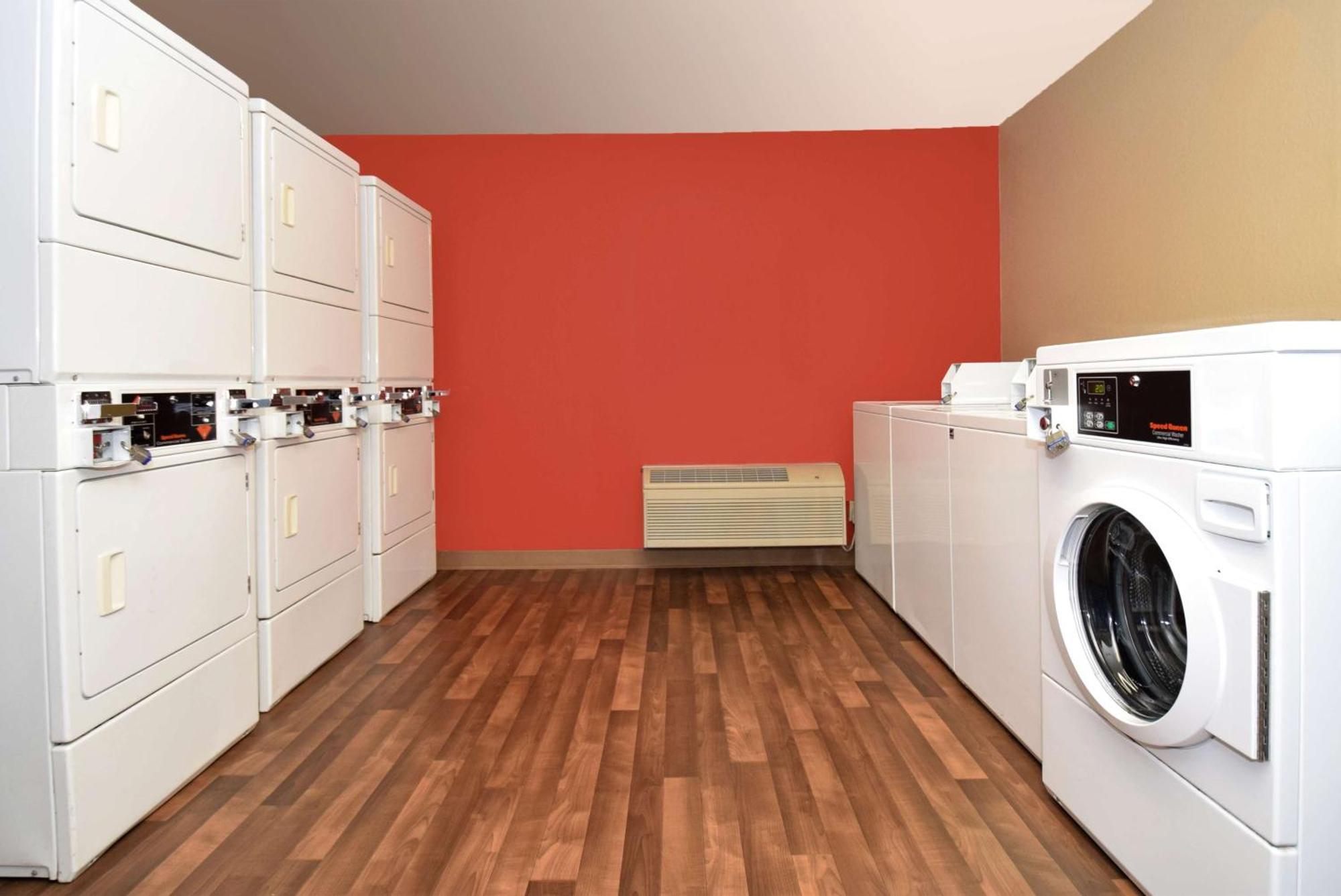 Extended Stay America Select Suites - Chicago - Westmont - Oak Brook Esterno foto