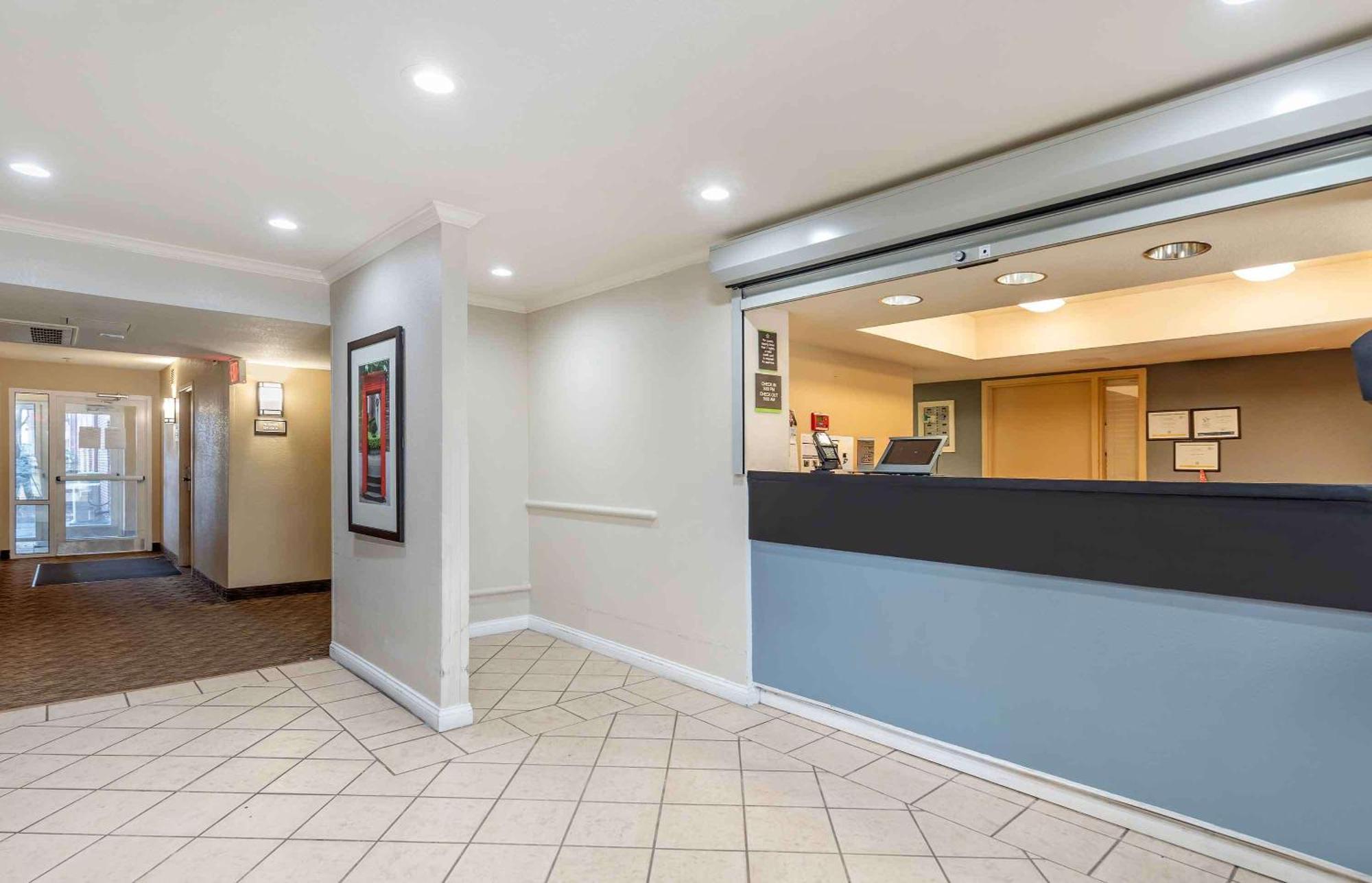 Extended Stay America Select Suites - Chicago - Westmont - Oak Brook Esterno foto