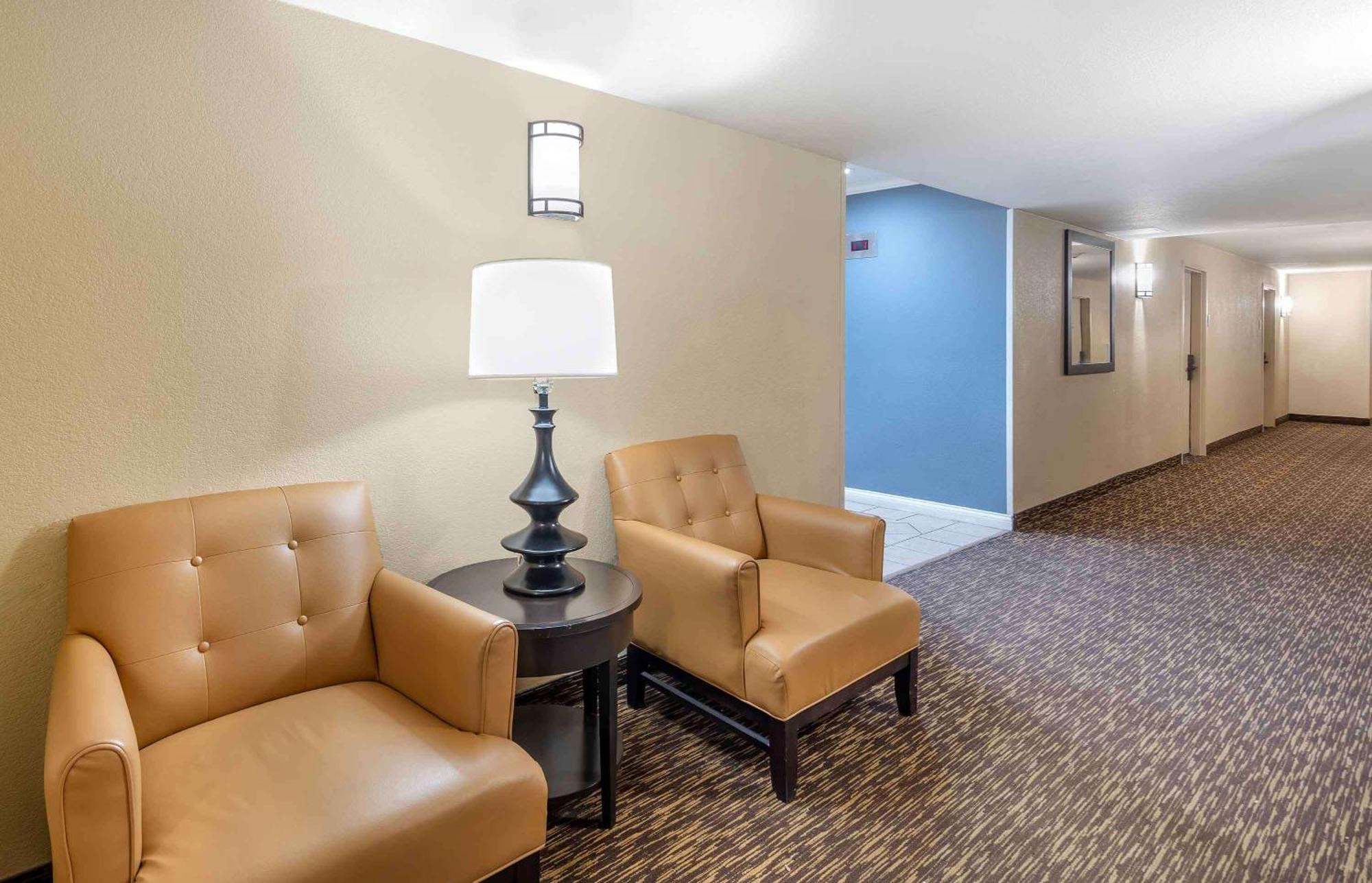 Extended Stay America Select Suites - Chicago - Westmont - Oak Brook Esterno foto