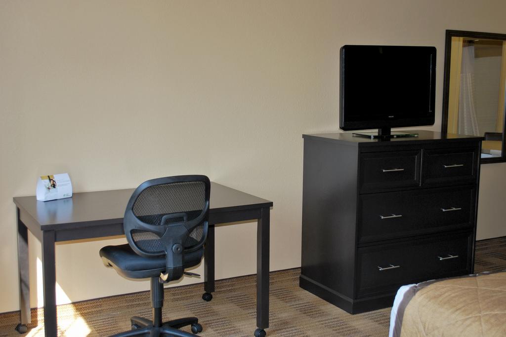 Extended Stay America Select Suites - Chicago - Westmont - Oak Brook Esterno foto