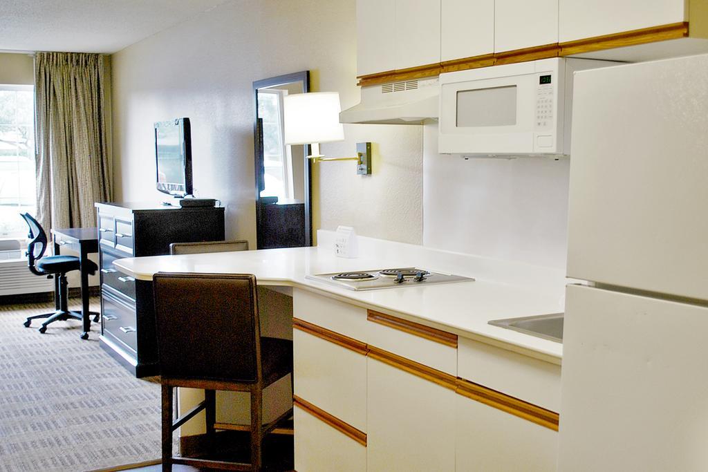 Extended Stay America Select Suites - Chicago - Westmont - Oak Brook Esterno foto